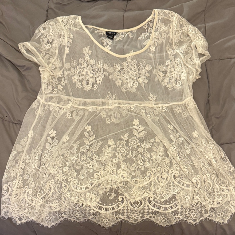 Torrid Cream Lace Floral Blouse